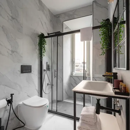 Jacuzzi Termini Apartment